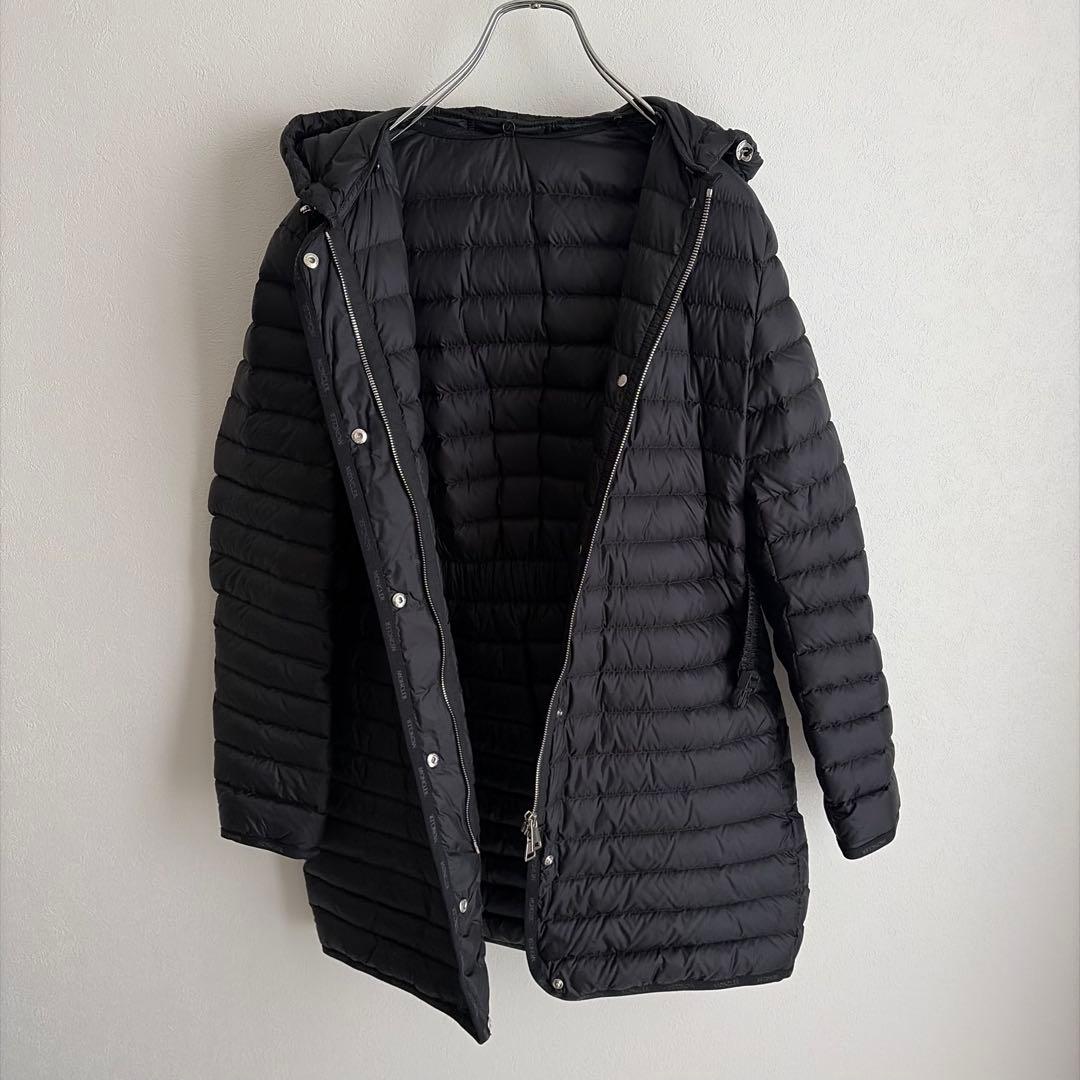 【新品タグ付き✨最新モデル】モンクレール　OREDONNE 黒　ダウンコート