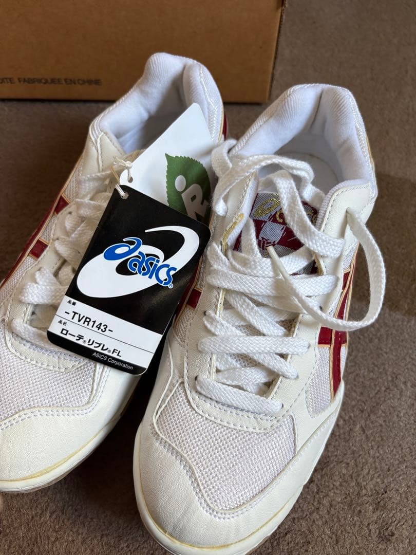 asics バレーボールシューズ TVR143 ホワイト/レッド24cm