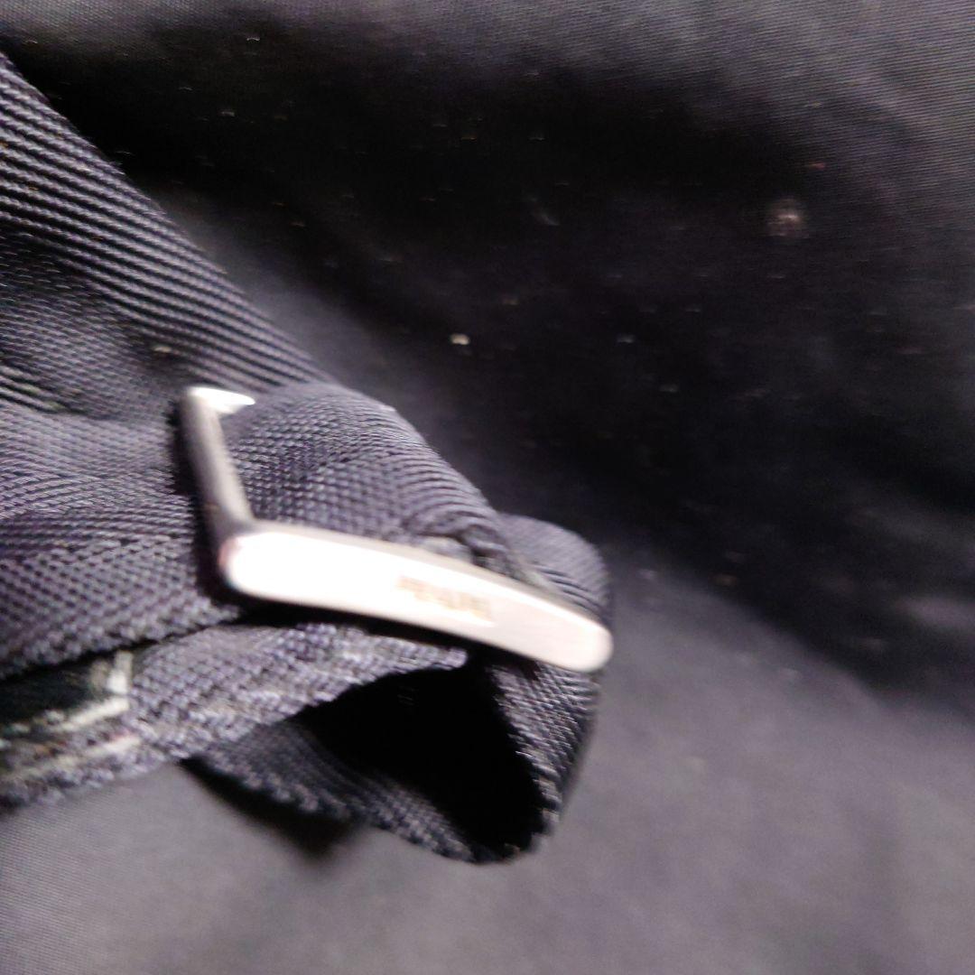 M*I様 PRADA ブラック メッセンジャーバッグ　学生さんや会社員に最適