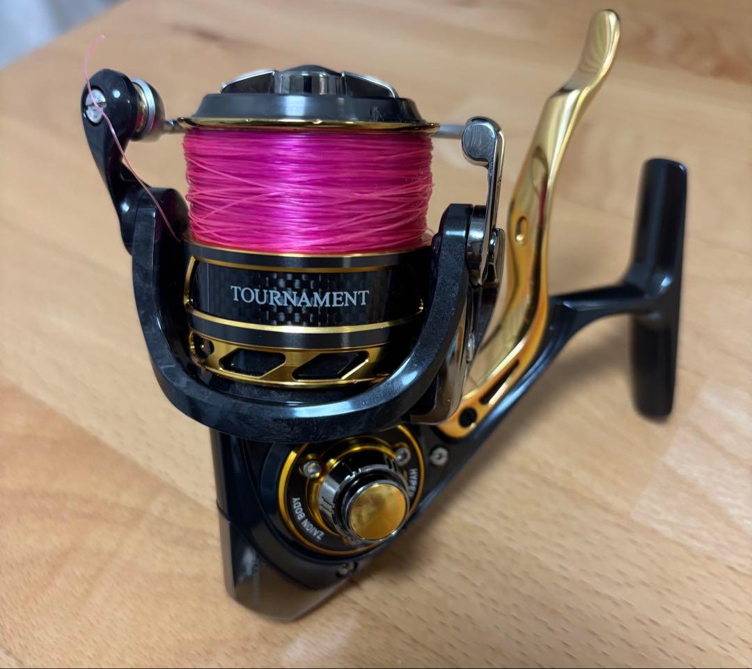 ダイワ　15TOURNAMENT iso 3000H-LBD右巻き