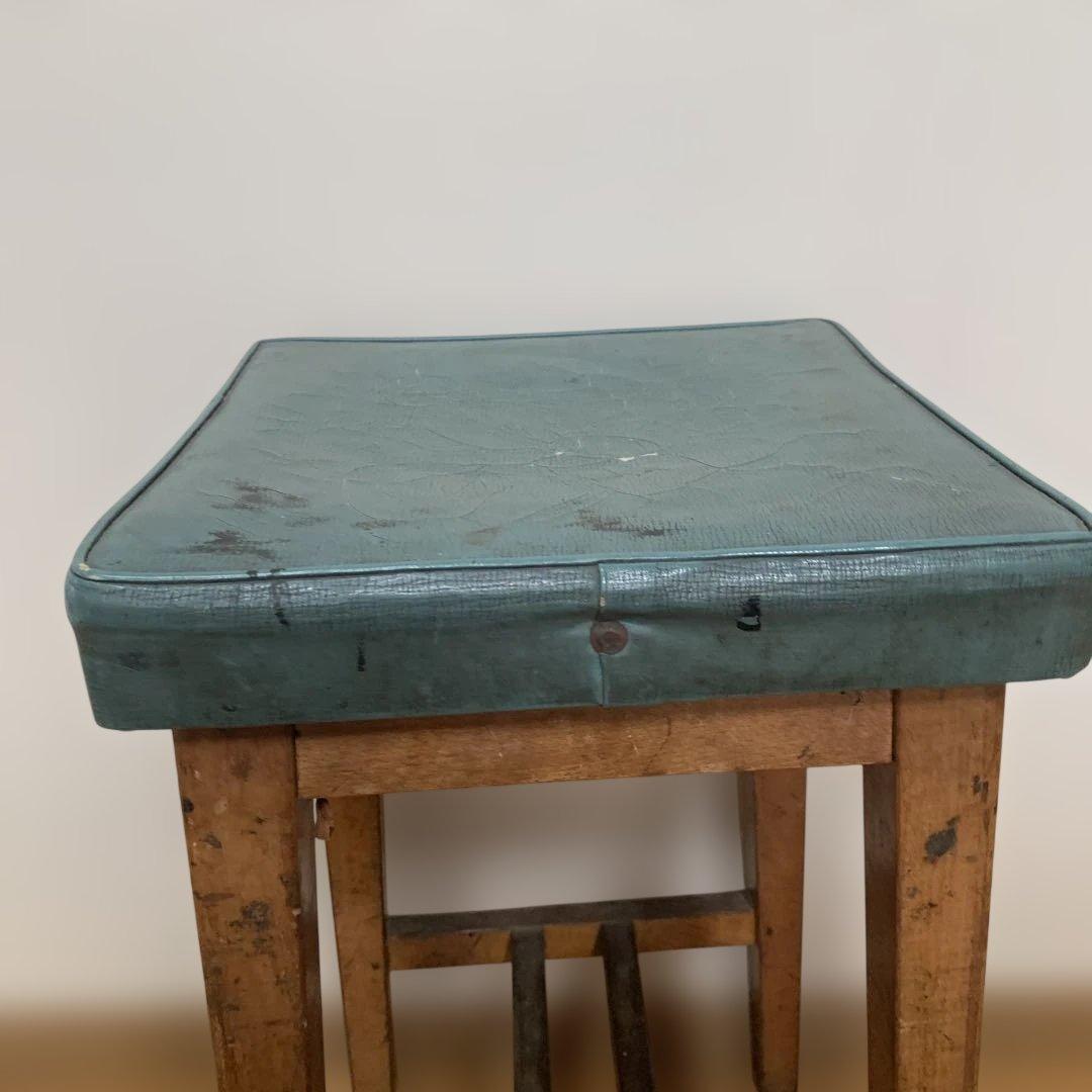 昭和レトロ　木製スツール 緑色クッション付き アンティーク　インテリア　オブジェ