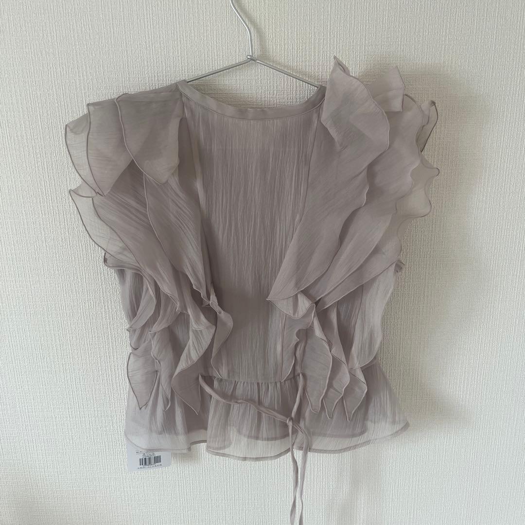 【新品タグ付き】apuweiser-riche フリルショートブラウス