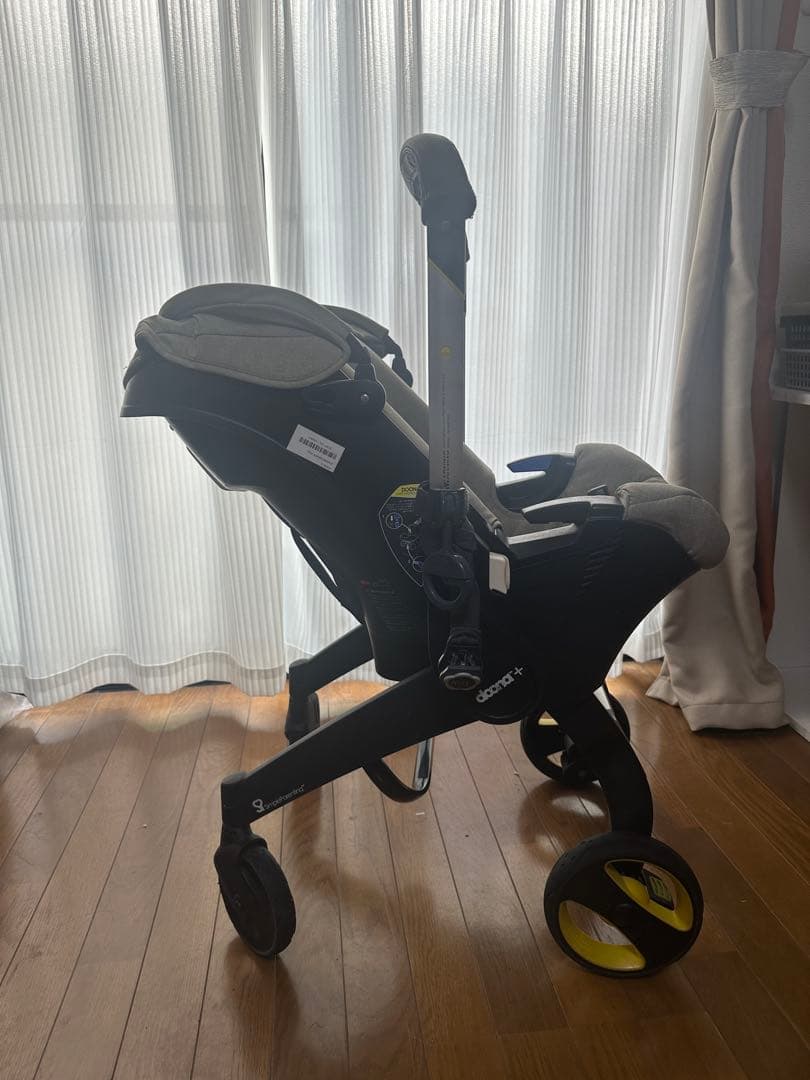 ドゥーナ ベビーカー (ベージュ)Doona