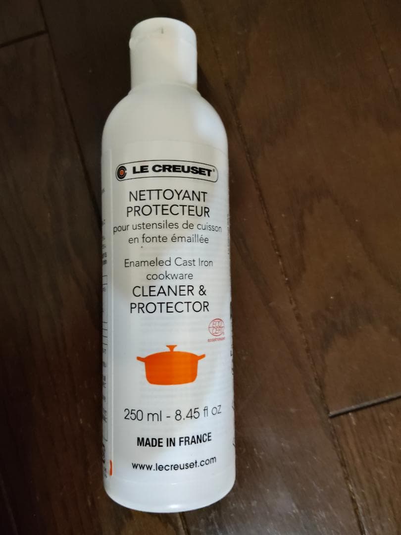 新品・未使用　ル・クルーゼ ミッキーマウス/マルミット 18cm チェリーレッド