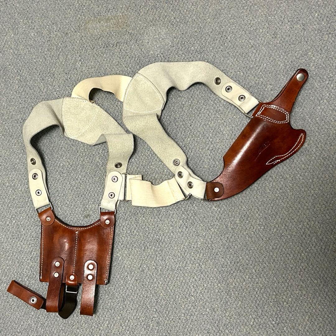 [専用出品中]ストライカー製ナショナルマッチ「マギーホルスター」