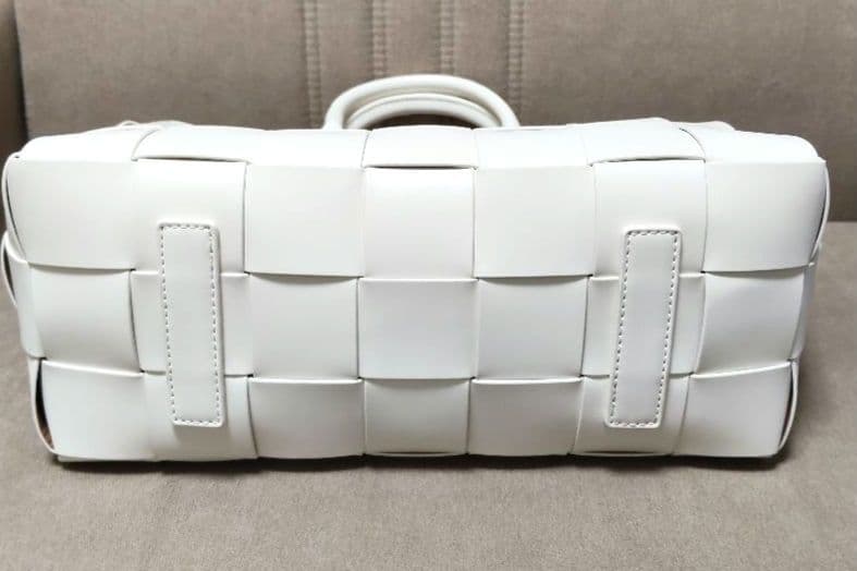 ダイアナ　ワイドメッシュバック　2wey 　インナーバッグ付き　チャーム付き