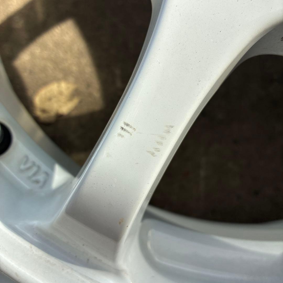 LM Sport ホワイトホイールと　ブリヂストンスタッドレスタイヤセット