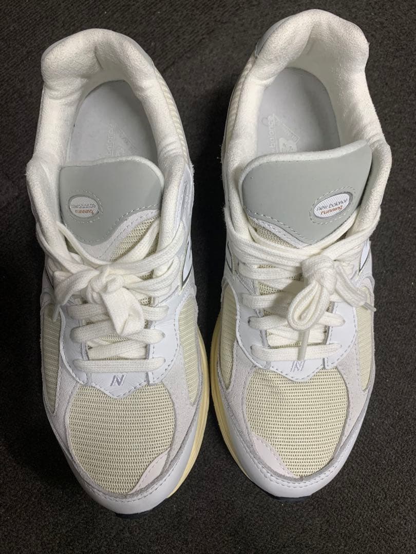 【New Balance M2002RIA 25.0cm ホワイト