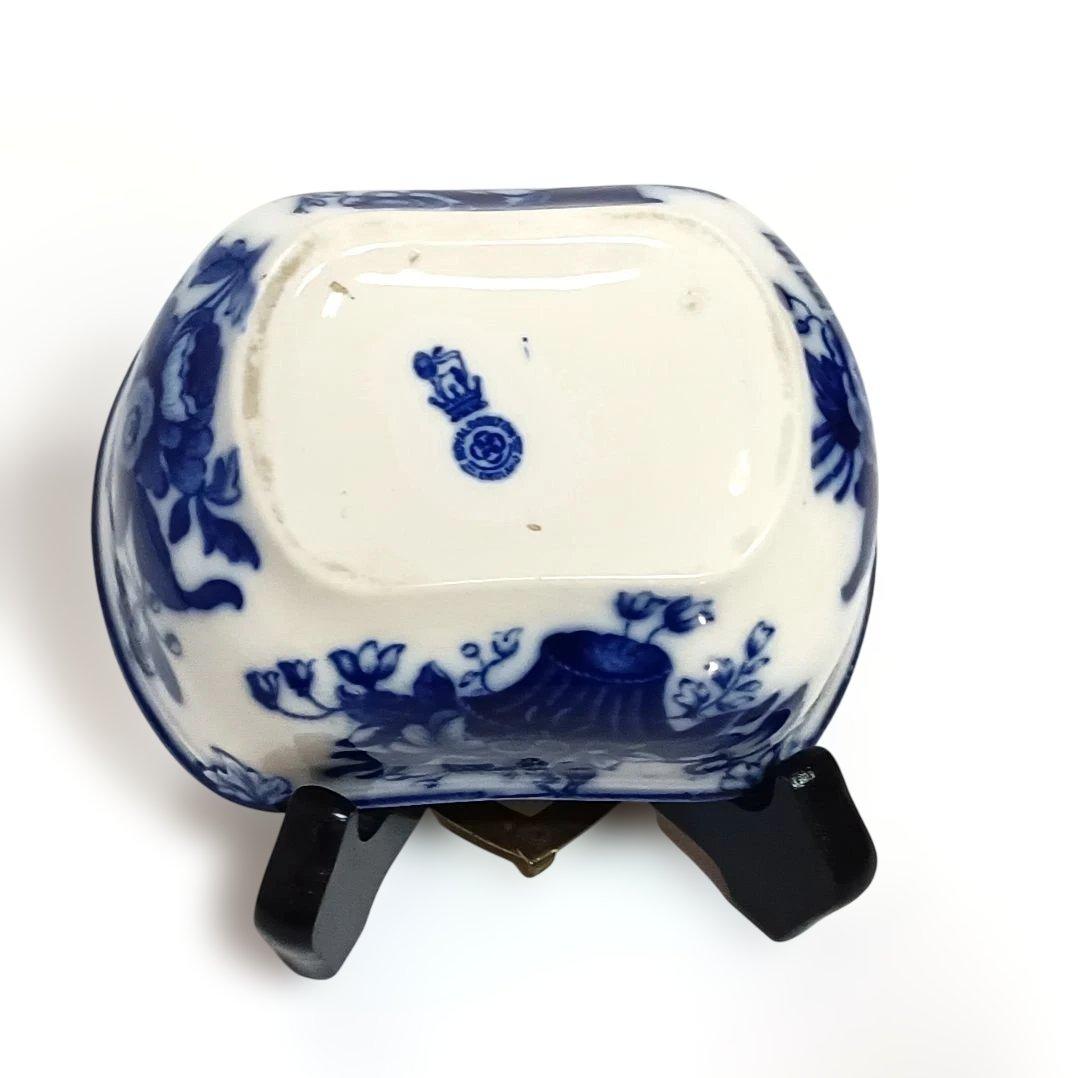 【希少・初期刻印】ロイヤルドルトン フローブルー 蓋付き小物入れ アンティーク