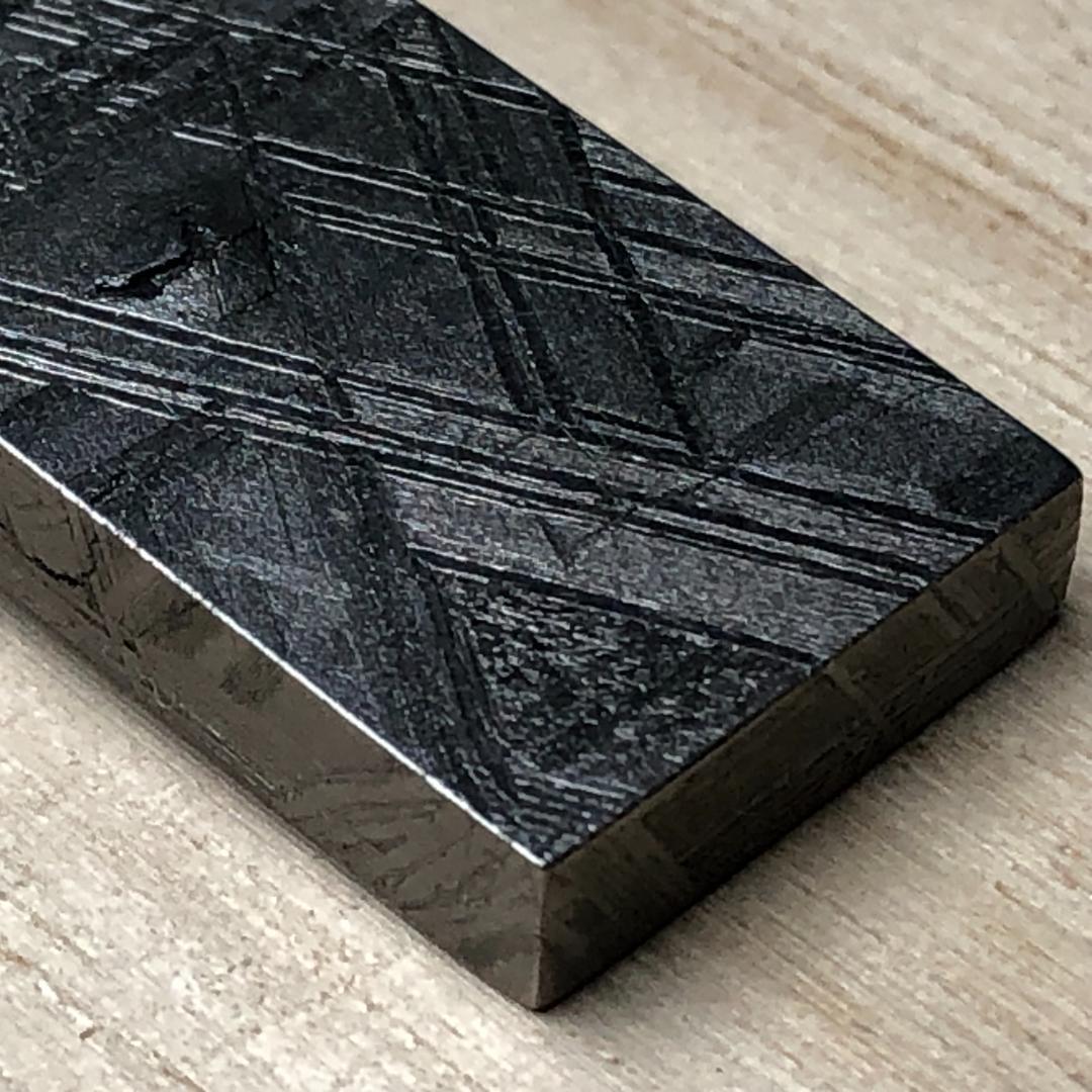 隕石　ムオニオナルスタ隕石　 ペンダントトップ　重さ約20ｇ