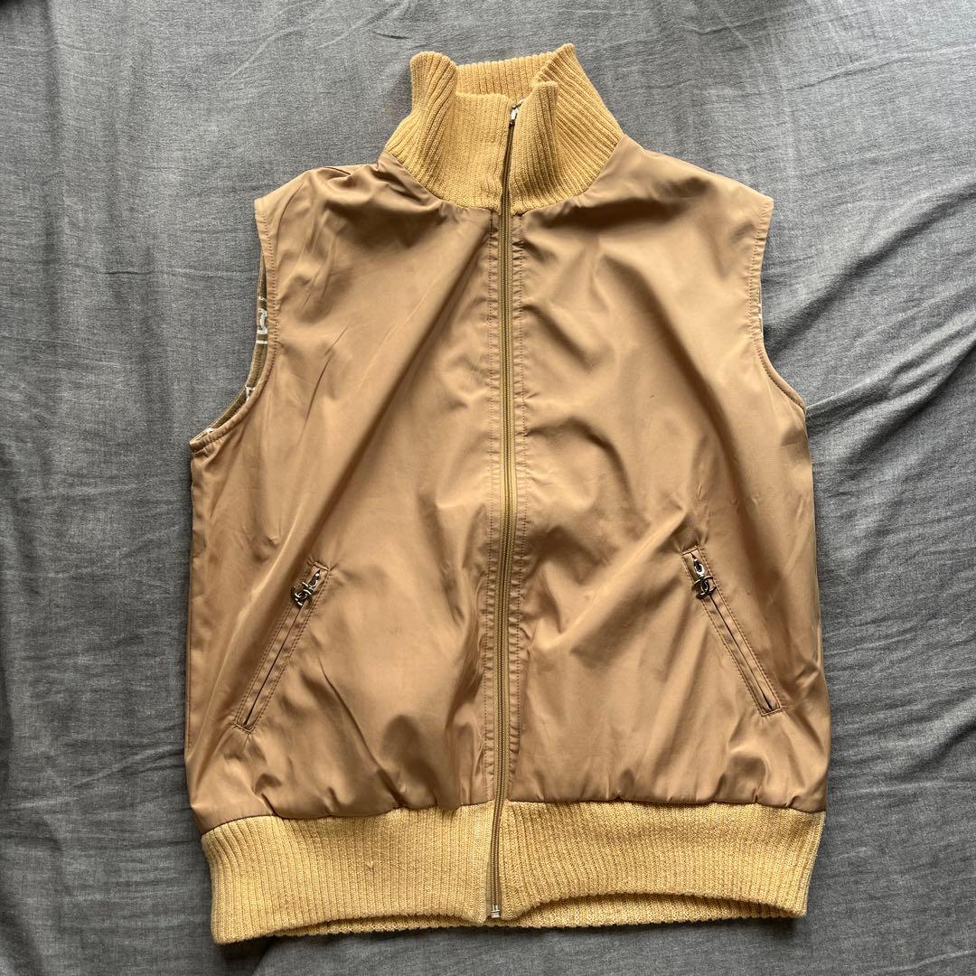 CHANEL ダウンベスト