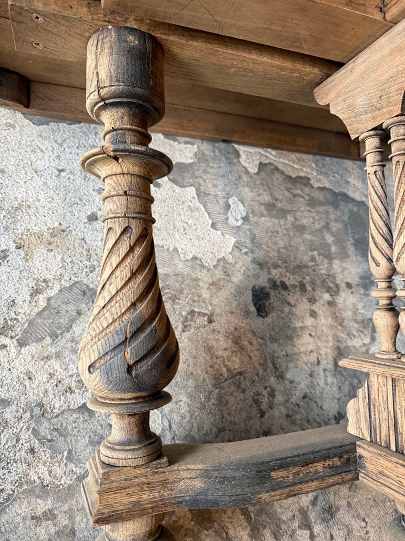 ビンテージ アンリ2世様式　ダイニングテーブル 剥離