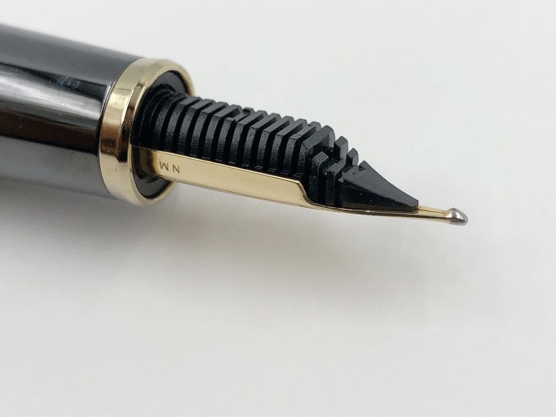 3ADM024 SAILOR セーラー 万年筆 21k NM 長刀研ぎ 木製