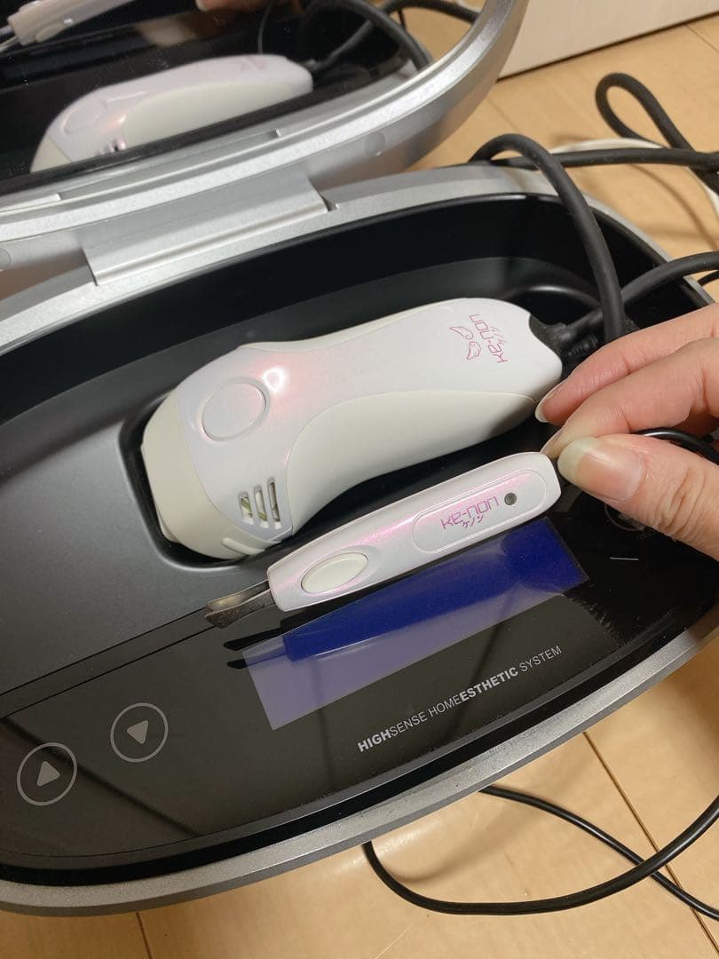 ゆ*や様 ケノン 脱毛器 本体、ハンドピース、カートリッジ