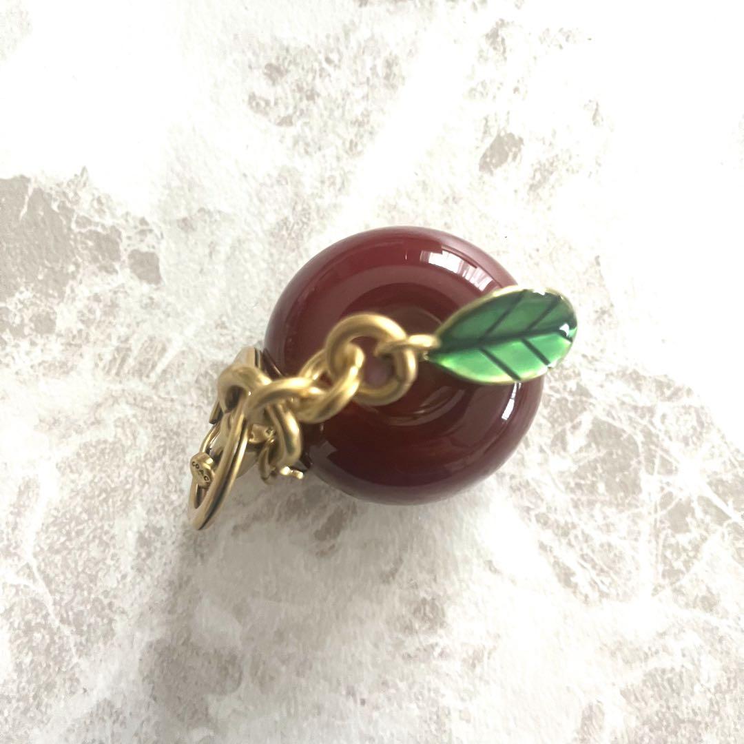 未使用級☆コーチ☆COACH りんご　アップル　キーホルダー　バッグチャーム