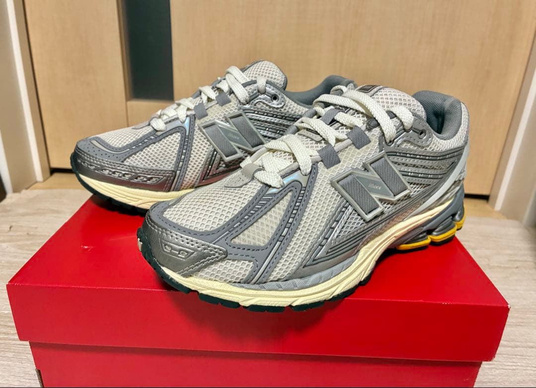 NEWBALANCEニューバランス1906r M1906RDD 23.5cm