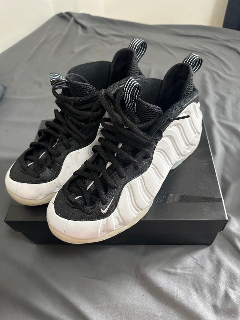 Nike Foamposite ブラック/ホワイト