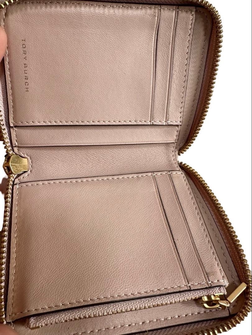 TORY BURCH キルティング 二つ折り財布，ピンクベージュ