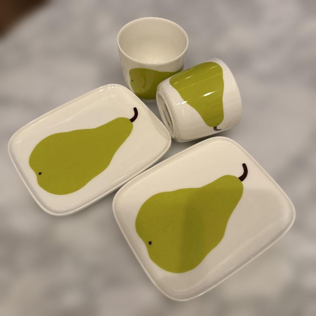 marimekko マリメッコ　洋梨　パーリナ　マグ　お皿セット