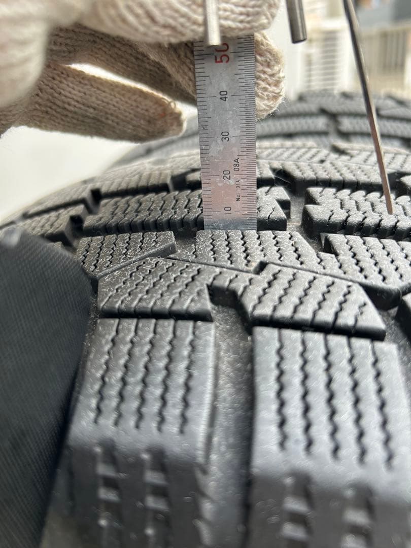 TOYO TIRES スタッドレスタイヤ 195/65R15