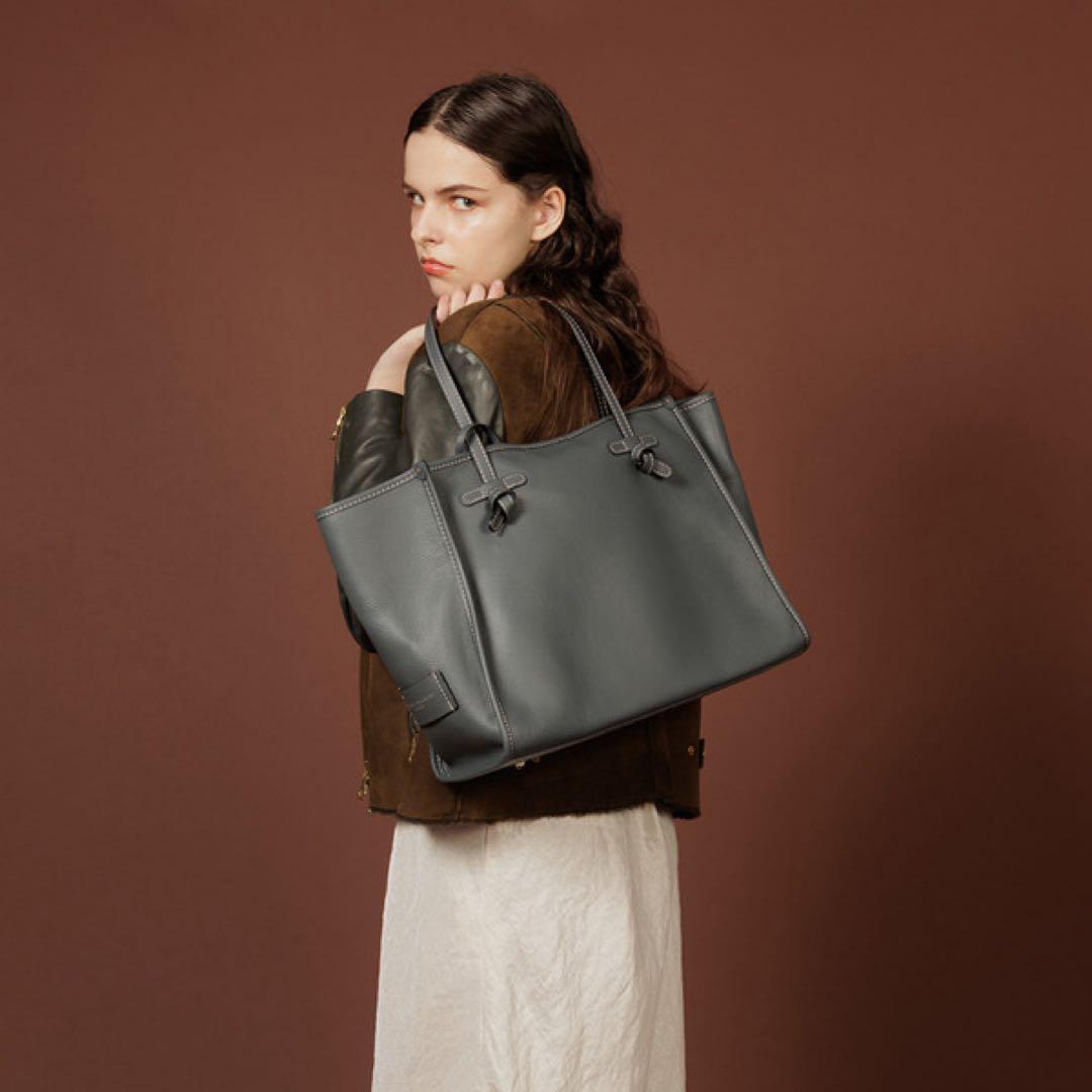 【美品】ジャンニキャリーニ マルチェッラ オール レザートートバッグ ブラック