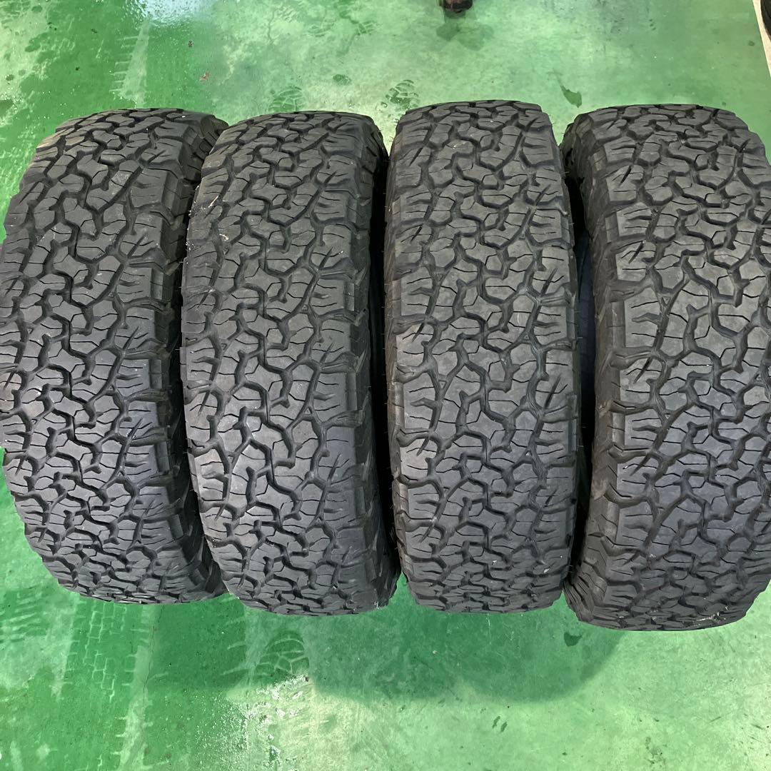 BFGoodrich All-Terrain T/A 16インチタイヤ