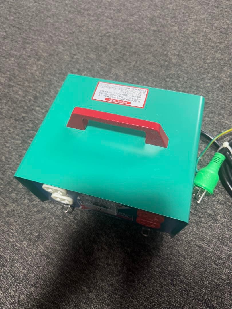 【ほぼ未使用】 日動 昇圧器 変圧器 2KVA 昇圧専用トランス アース付き