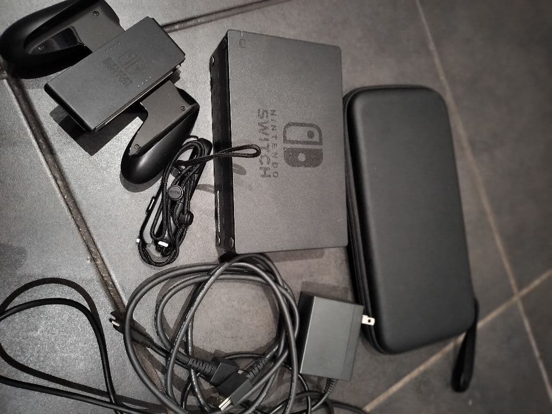 switch 強化版 付属品＋ケース