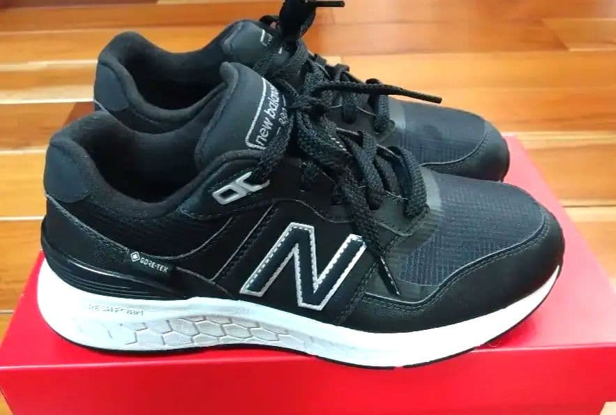 ニューバランス　24.0cm　スニーカー　WW880 防水GORE-TEXモデル