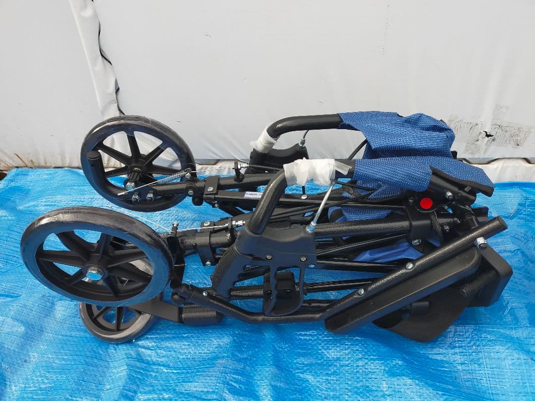 Handy Light plus 折り畳み式軽量介助車椅子 HLP09020