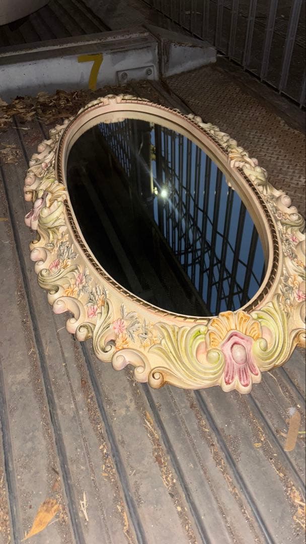 最終値下げ　ロココ調ミラー　大型　楕円形壁掛け鏡