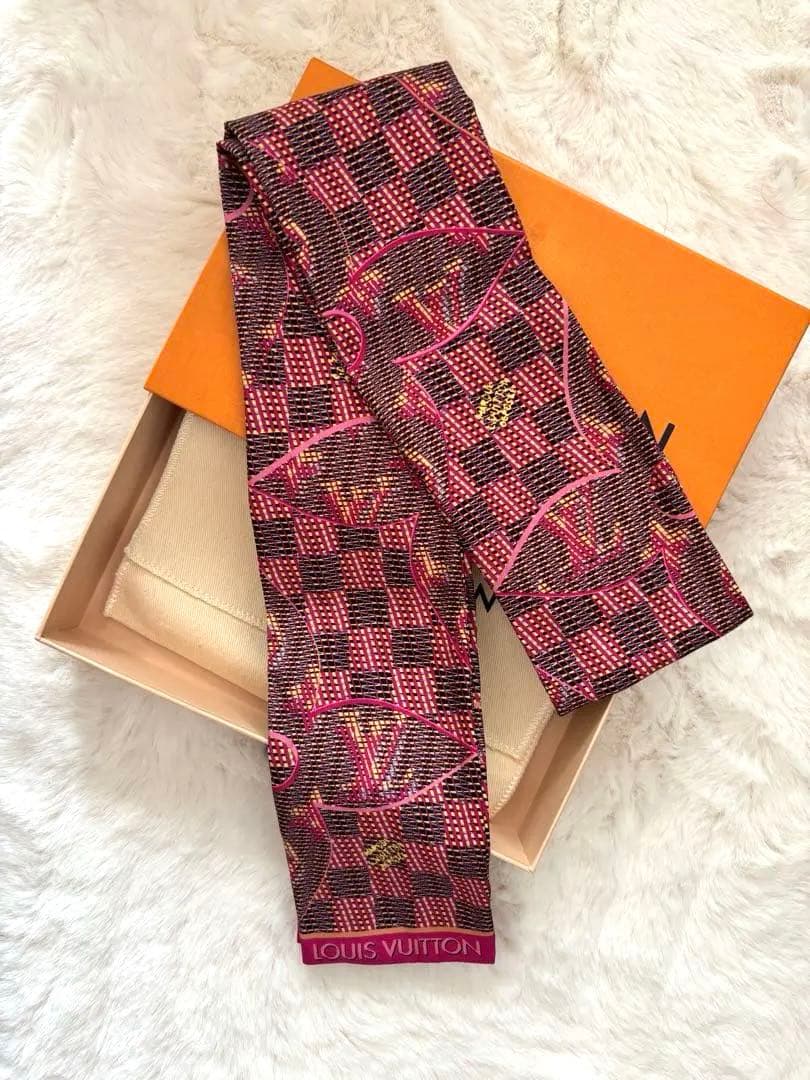 Louis Vuitton チェック柄スカーフ