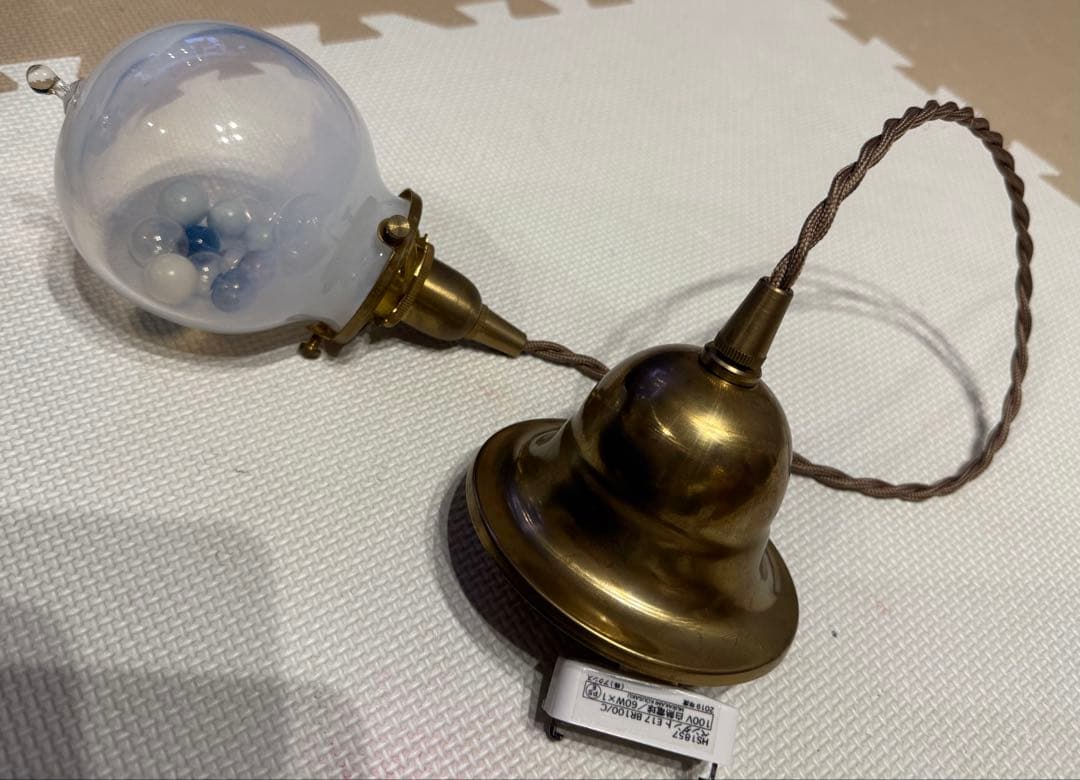 オカベマキコ さん しずくランプ