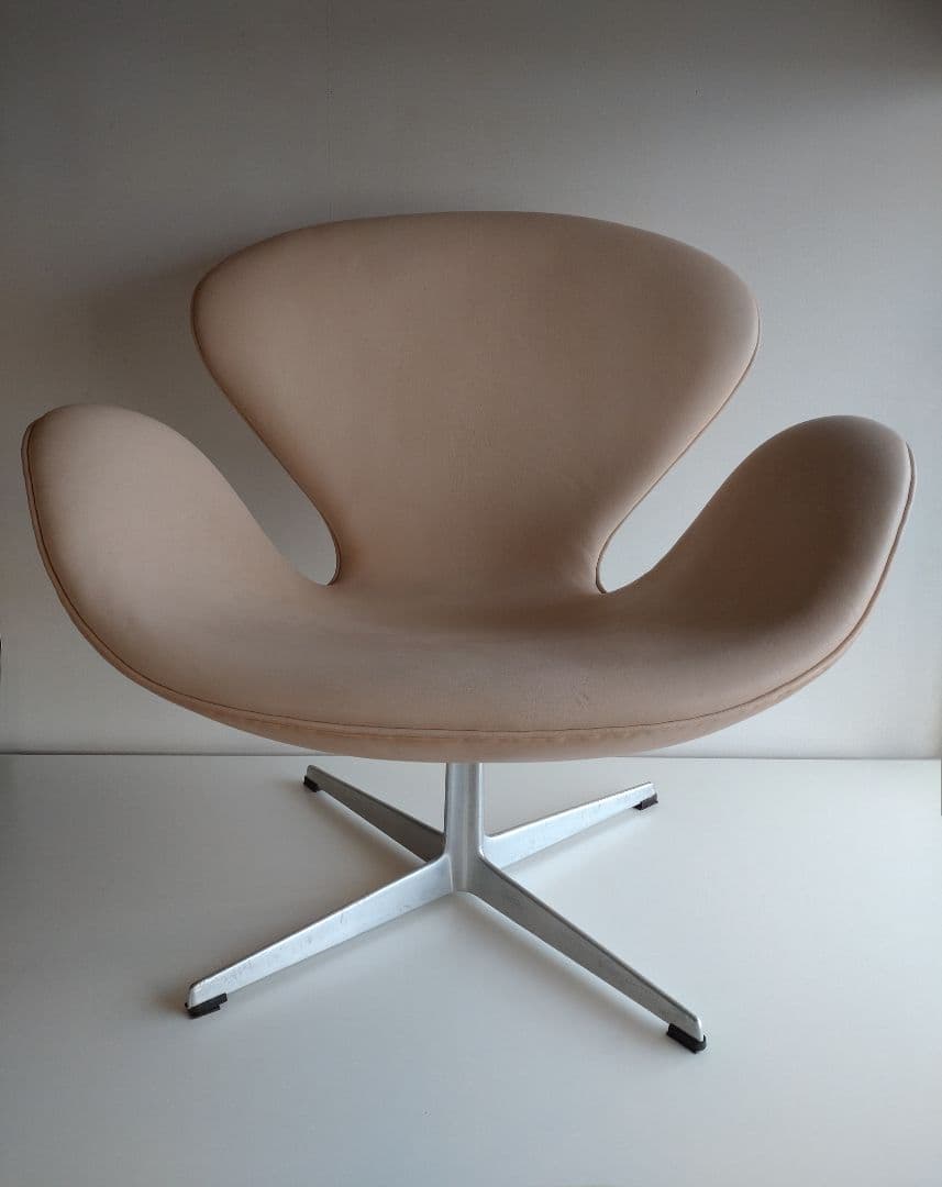 スワンチェア フリッツハンセン ナチュラルレザー フルベジタブルタンニン ヌメ革