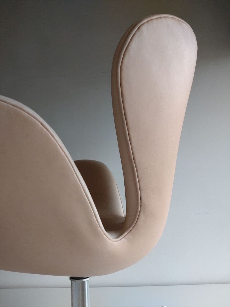 スワンチェア フリッツハンセン ナチュラルレザー フルベジタブルタンニン ヌメ革