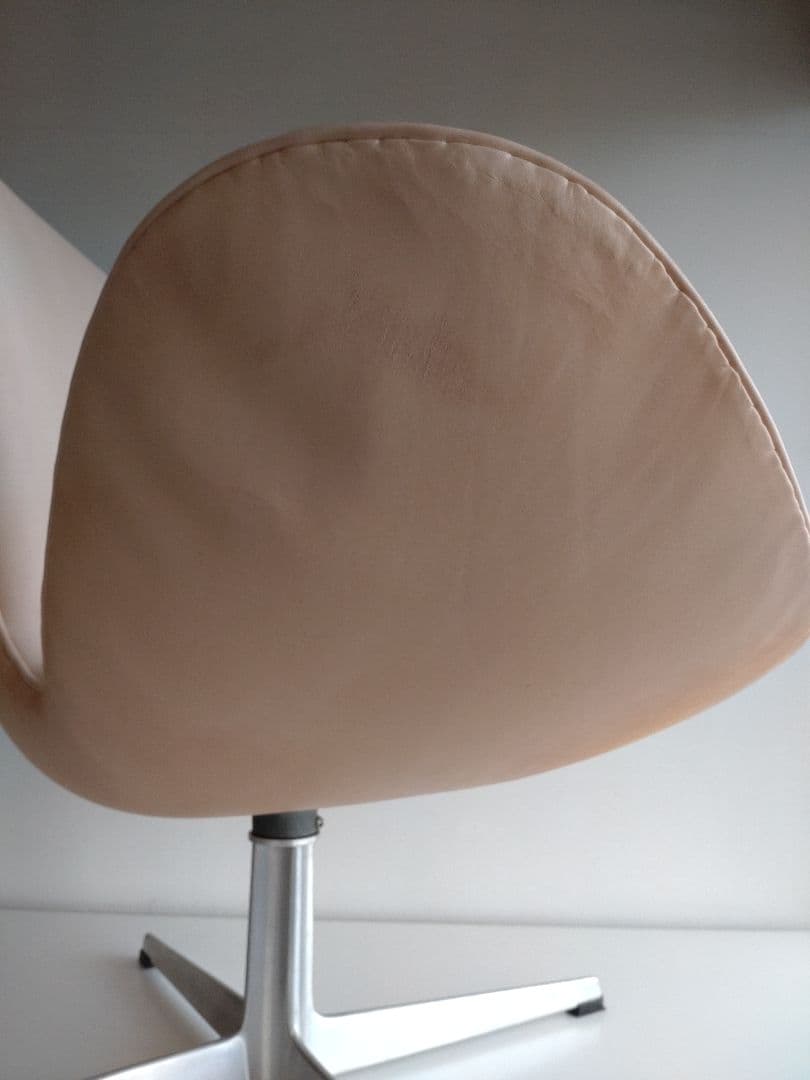 スワンチェア フリッツハンセン ナチュラルレザー フルベジタブルタンニン ヌメ革