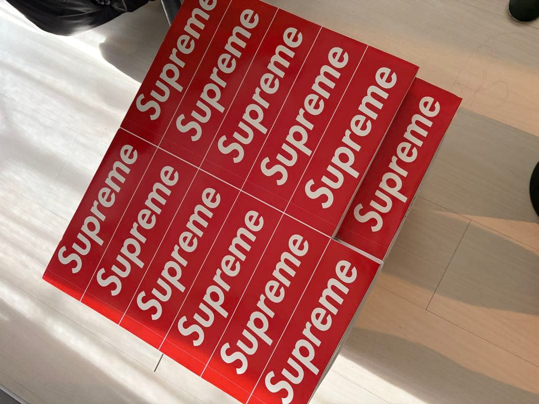 スツール Supreme Rotary Hero Sticker Bricks Stool