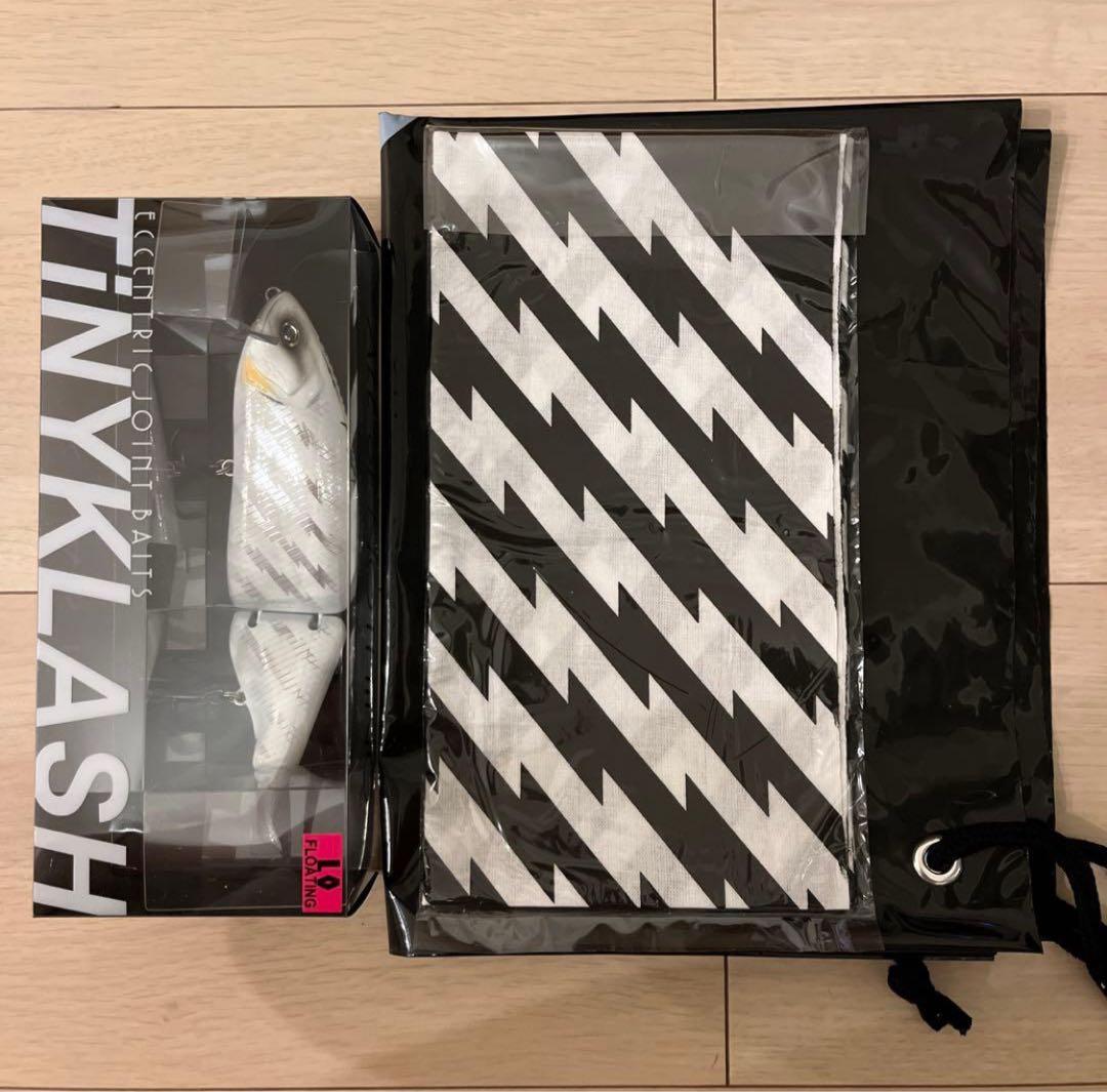 DRT TiNYKLASH LowタイニークラッシュELECTRIC WHITE