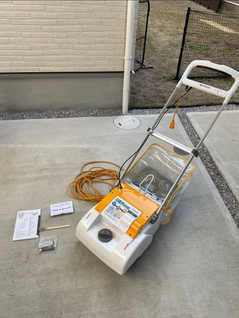 【西安庭39さん専用】京セラ　電動芝刈り機　ＬＭ-2810