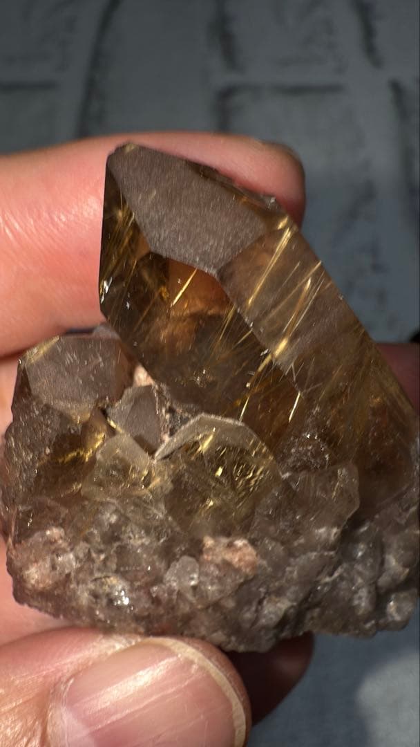 ⑤ブラジル産 タイチンルチルクォーツ マスター 原石クラスター 特注手彫専用台座