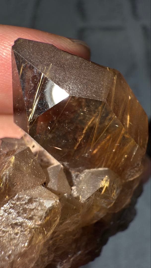 ⑤ブラジル産 タイチンルチルクォーツ マスター 原石クラスター 特注手彫専用台座