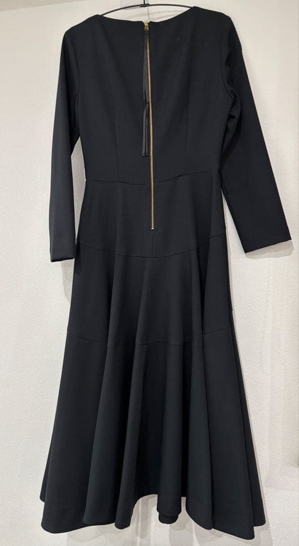 JENNEジェンヌフレア美ラインワンピース　Lサイズ