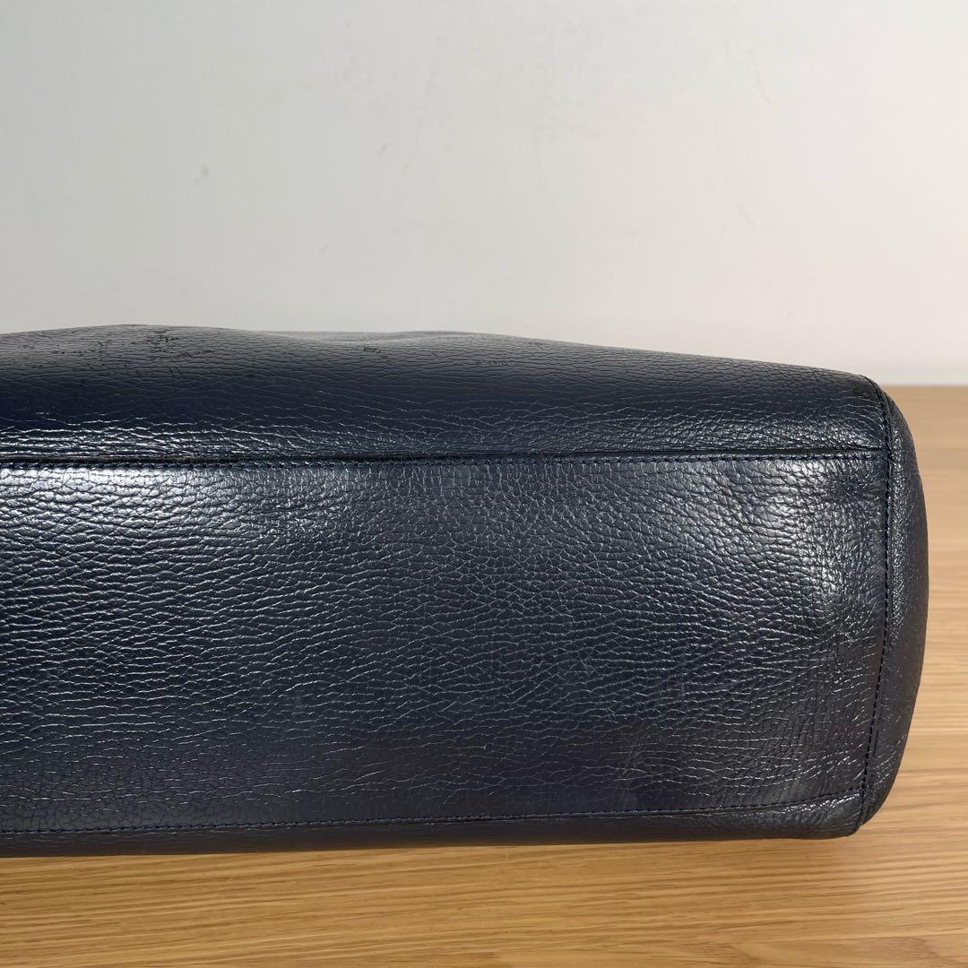 ペッレモルビダ　コローレ　トートバッグ　レザー　ネイビー