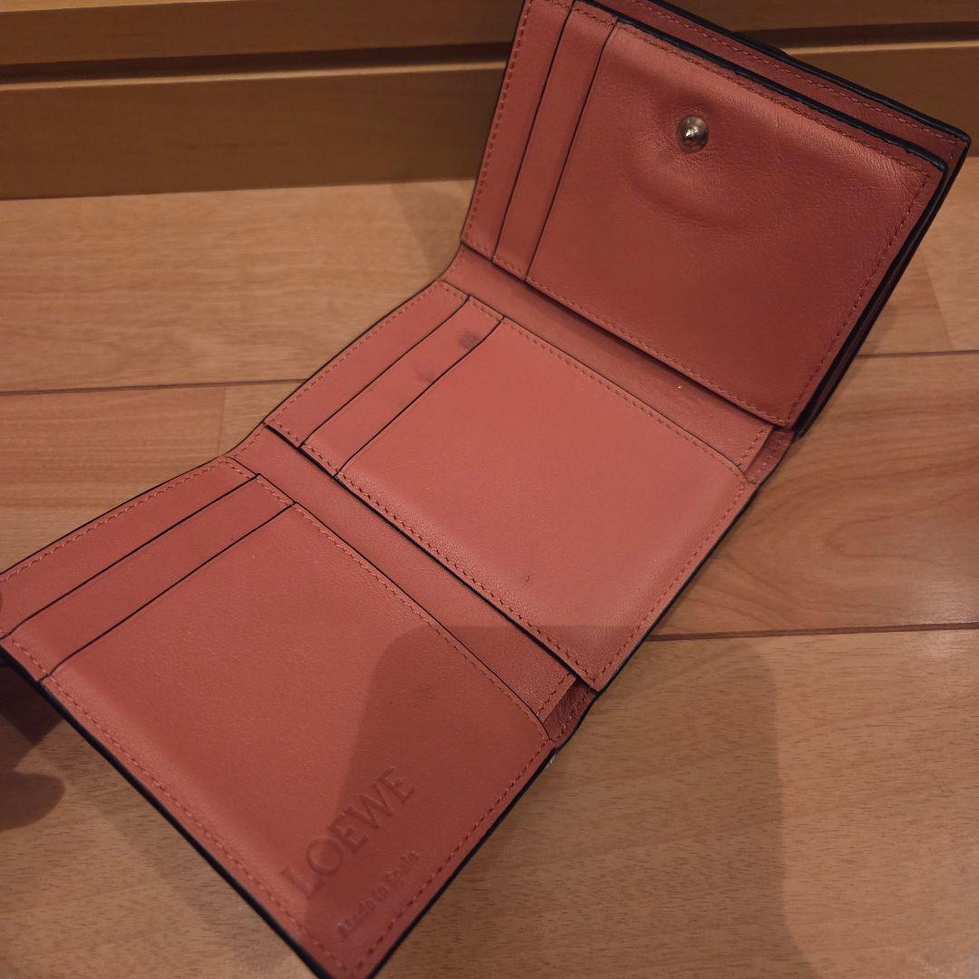 ロエベ アナグラム トライフォールド 三つ折り財布　レザー
