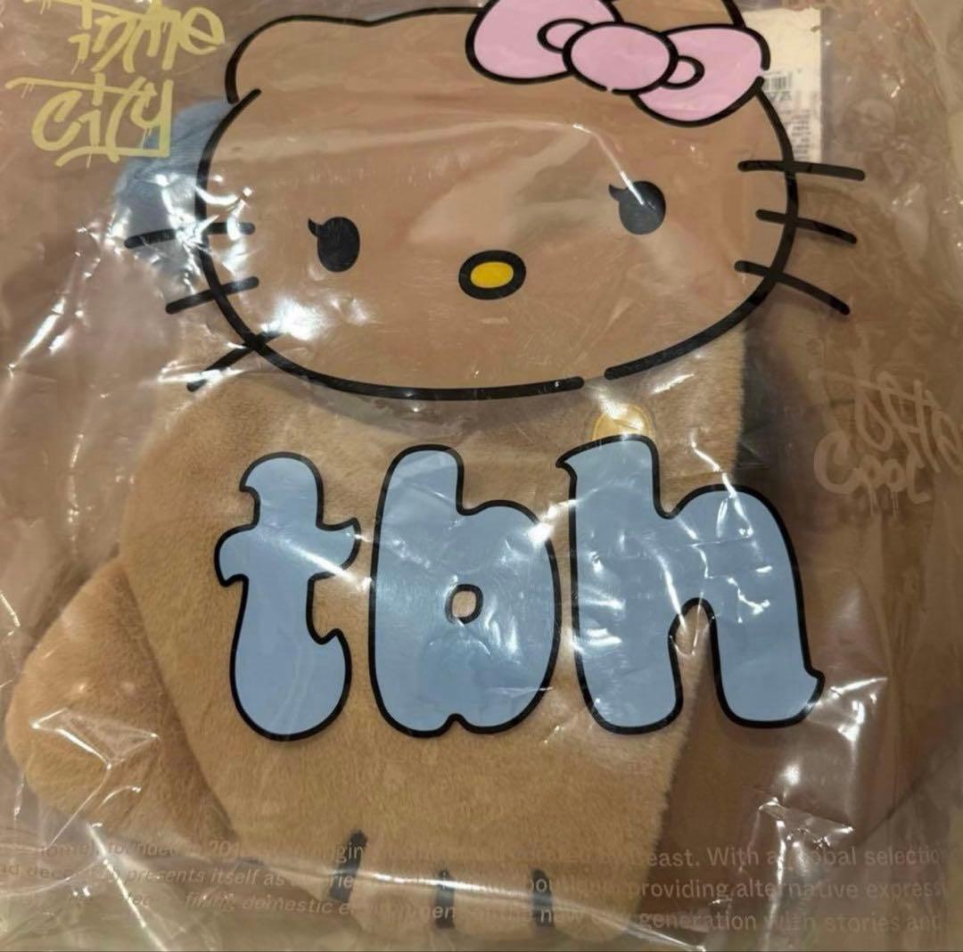 海外限定Hello Kitty x TBH ネックピロー　当日発送⑧