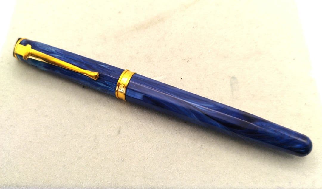 CARAN d'ACHE　 エクイノックス　万年筆　ブルーマーブル