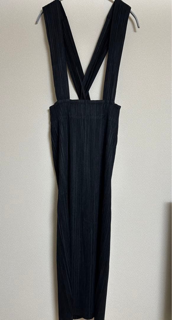 PLEATS PLEASE プリーツプリーズ　スカート黒 サイズ3 サスペンダー