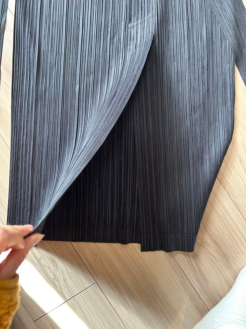 PLEATS PLEASE プリーツプリーズ　スカート黒 サイズ3 サスペンダー