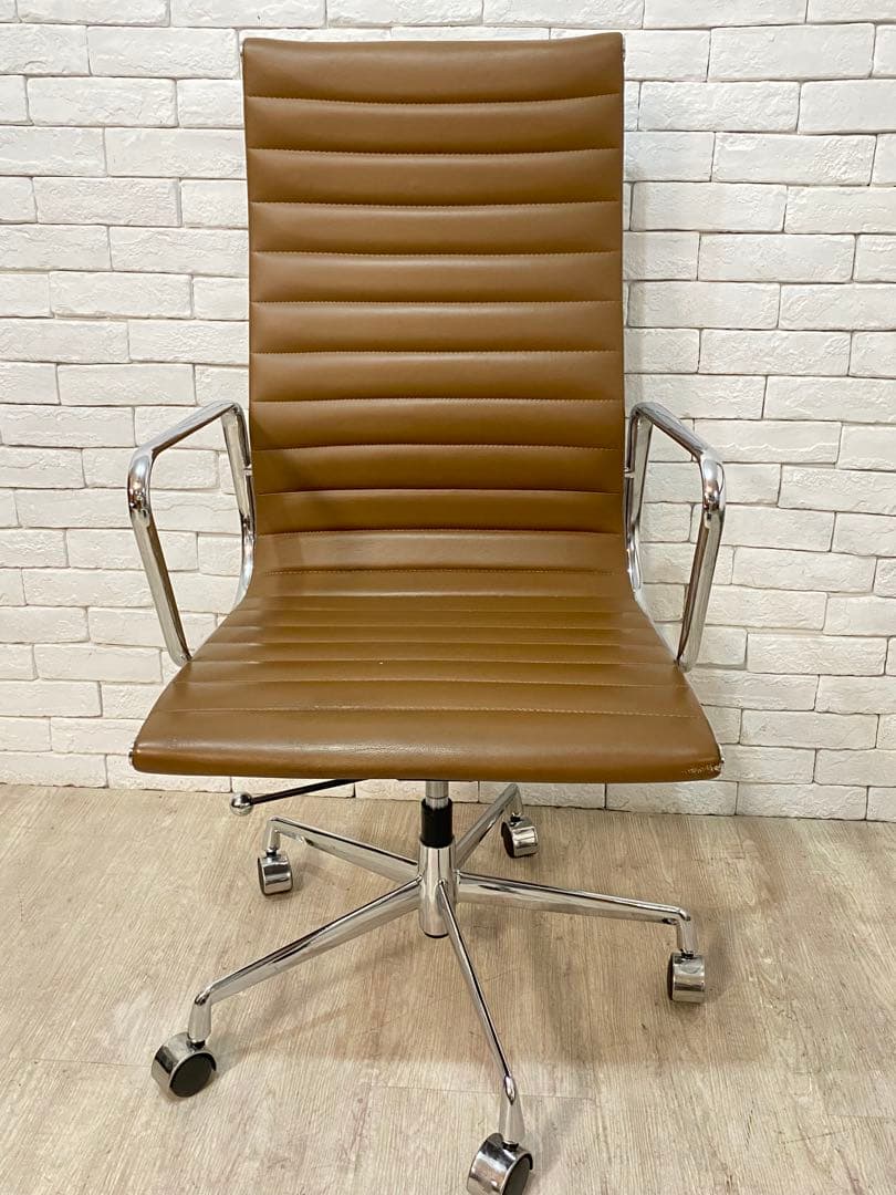 【東京都23区配送無料】ハーマンミラー　イームズ　アルミナム　チェア　椅子　イス