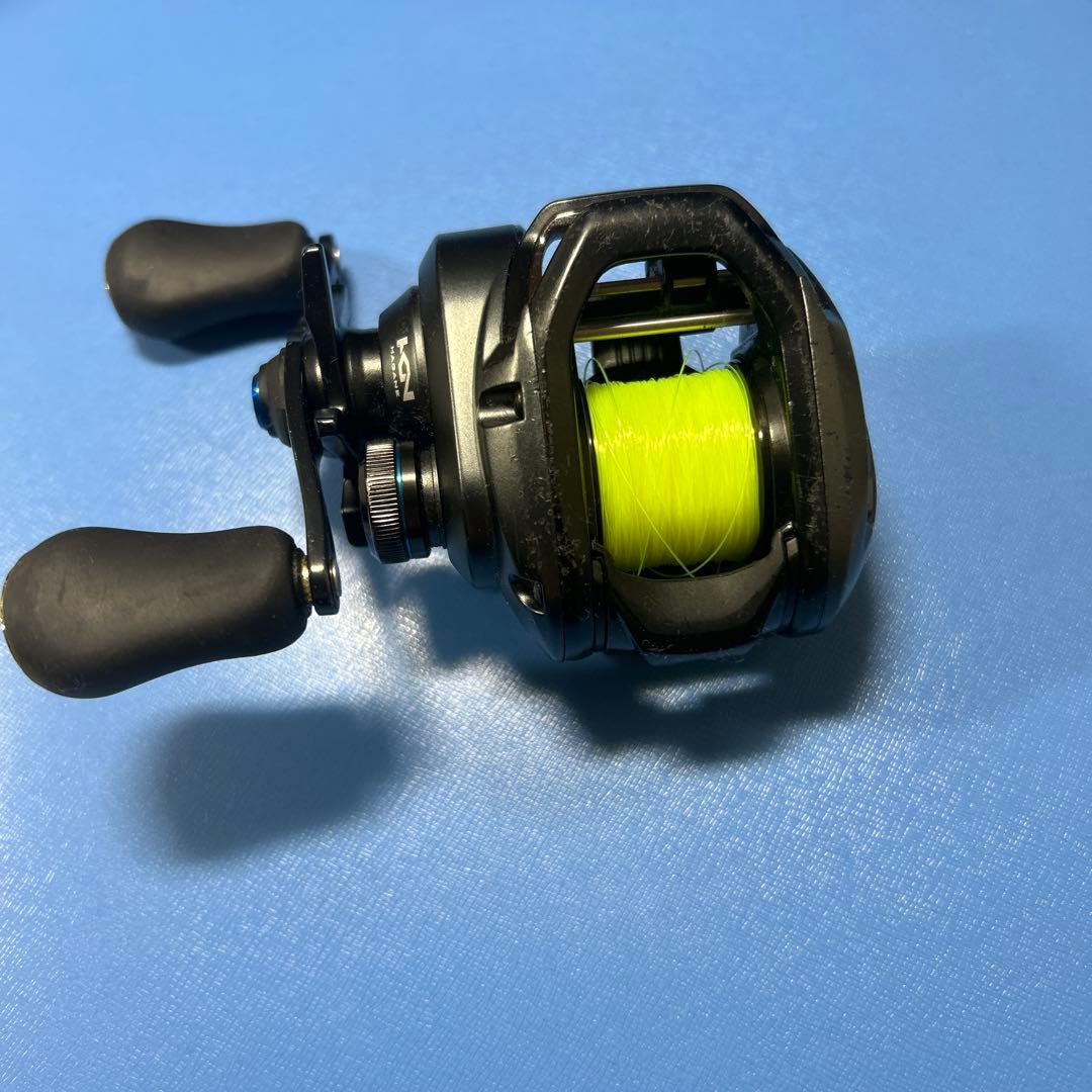 SLX MGL バス釣り　リール　 黒 71ハイギアHG シマノ　箱付き